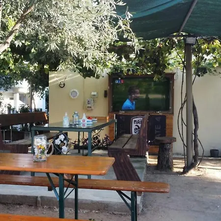 Διαμέρισμα Garden *