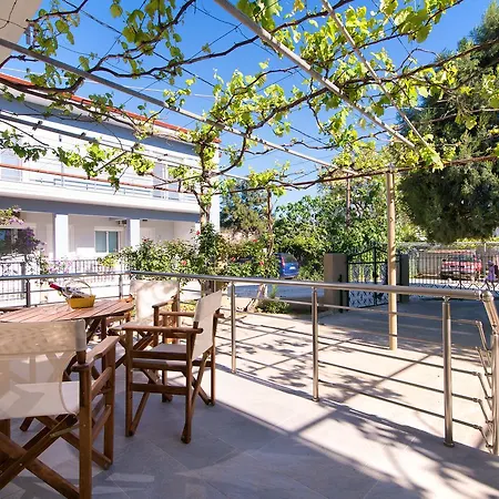 Διαμέρισμα Garden